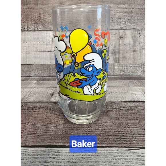 Vintage 1983 BAKER SMURF 6" Drinking Glass - Picture 4 of 7